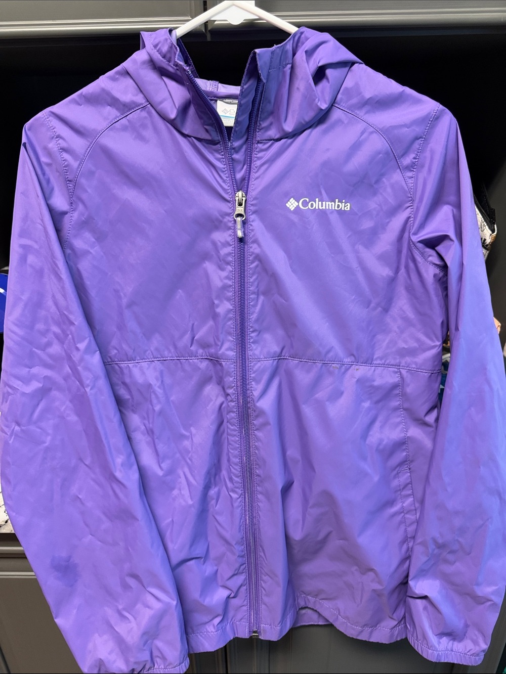 Columbia Girls size L Purple Hooded Packable Windbreaker